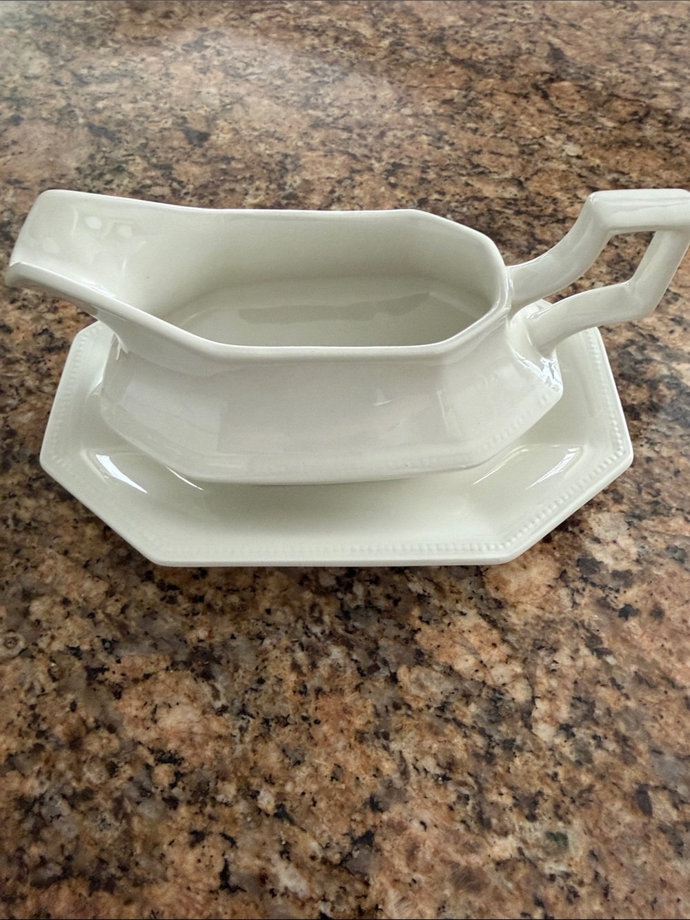 Johnson Bros. Heritage White gravy boat sauce & underplate octagon shape bead